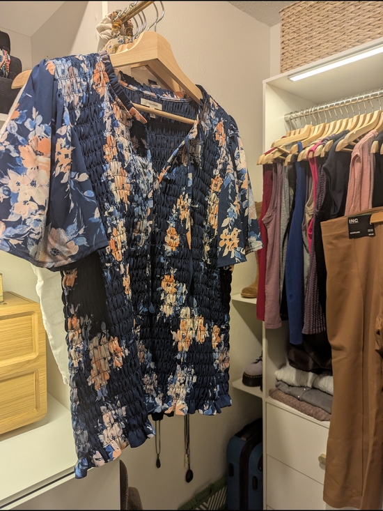 Maurices Tops - Maurices Navy Floral Smocked Short Sleeve Blouse
